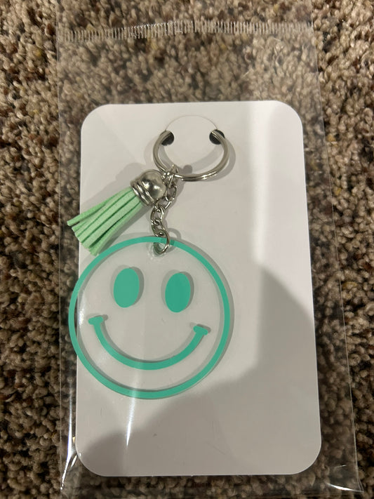 Smiley Face Keychain – Carry a Little Happiness Everywhere!